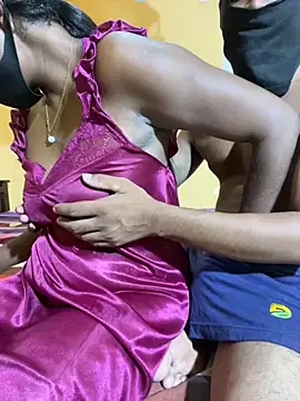 Snapshot of Mishel_hot chatting on 10-30-25, 04:41 Mishel hot online show from 10-30-25, 04:41