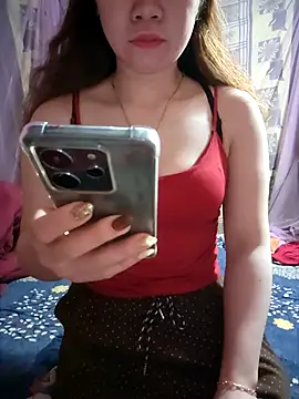 Snapshot of LeanaLy chatting on 01-16-26, 02:15 LeanaLy online show from 01-16-26, 02:15