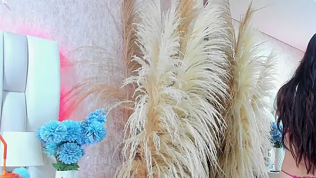 Ari lynn  online show from 12-22-25, 03:25