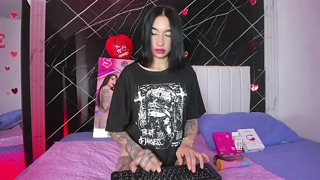 Snapshot of Candy_leilaa3 chatting on 02-17-26, 05:59 Candy leilaa3 online show from 02-17-26, 05:59