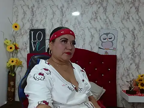  Danna Milf  online show from 11-15-25, 12:56