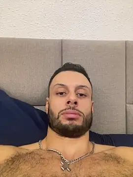 Camaraman05 online show from 10-12-25, 06:23