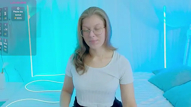 Angelie  Eyes online show from 10-18-25, 02:07