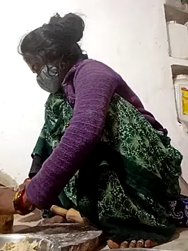 Snapshot of Rasiya_5 chatting on 11-27-25, 01:51 Rasiya 5 online show from 11-27-25, 01:51