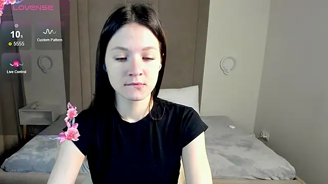 Snapshot of ChillGato chatting on 11-19-25, 01:49 ChillGato online show from 11-19-25, 01:49