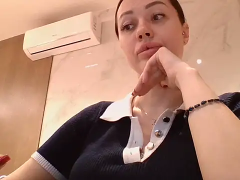 Snapshot of Yanorell chatting on 02-26-26, 09:30 Yanorell online show from 02-26-26, 09:30