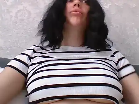 Snapshot of Yanorell chatting on 03-04-26, 06:41 Yanorell online show from 03-04-26, 06:41