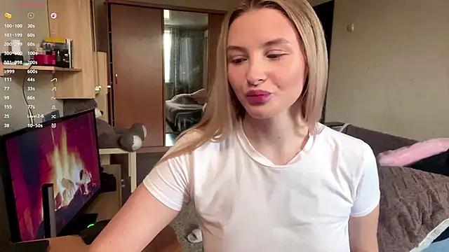 VictoriaMystery online show from 11-22-25, 11:42