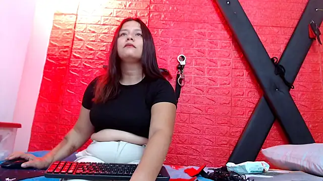 Snapshot of 69echeila chatting on 10-27-25, 01:37 69echeila online show from 10-27-25, 01:37