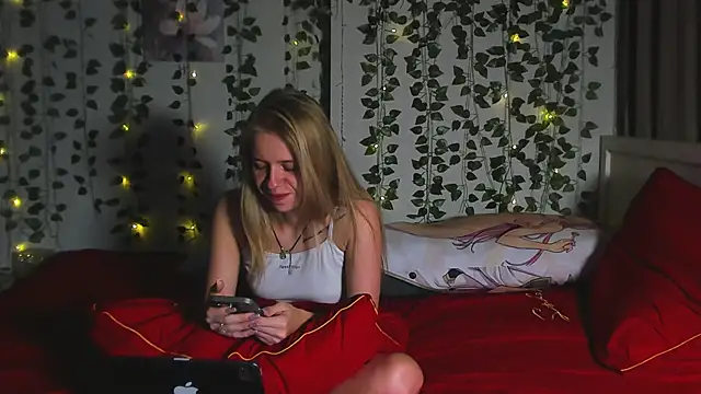 Sweet Student online show from 10-20-25, 09:59