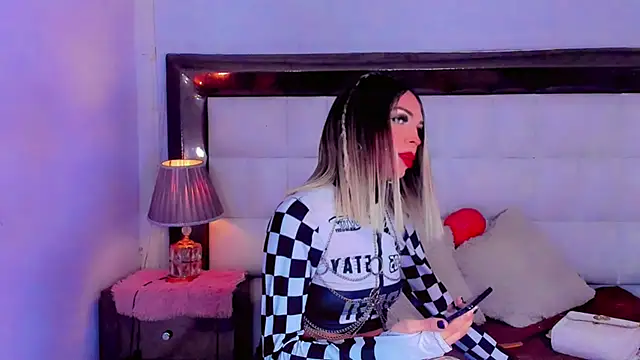 cute ts doll online show from 11-01-25, 11:23