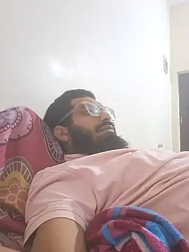 Snapshot of Memonsait1 chatting on 11-19-25, 08:47 Memonsait1 online show from 11-19-25, 08:47