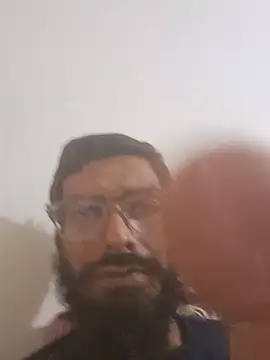 Snapshot of Memonsait1 chatting on 12-13-25, 08:36 Memonsait1 online show from 12-13-25, 08:36