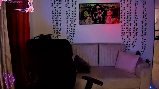 Snapshot of Lizz_martins chatting on 10-30-25, 02:24 Lizz martins online show from 10-30-25, 02:24