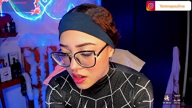 Snapshot of Lizz_martins chatting on 11-17-25, 02:06 Lizz martins online show from 11-17-25, 02:06