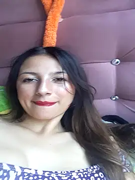 Naomy-daviis online show from 10-23-25, 08:07
