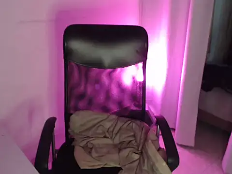 KingSuccubus online show from 10-17-25, 10:56