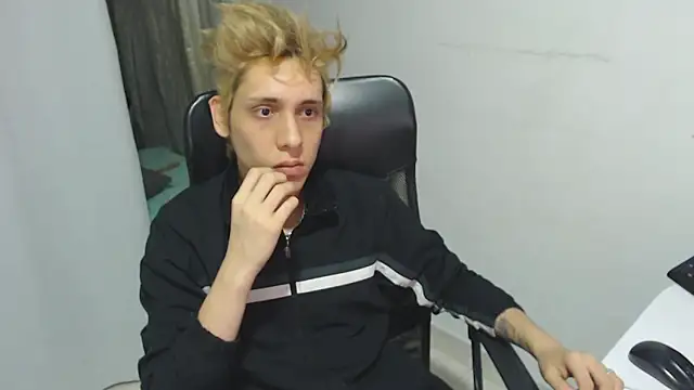 KingSuccubus online show from 10-24-25, 03:47