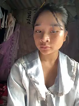 Linh-xxx online show from 10-13-25, 06:57
