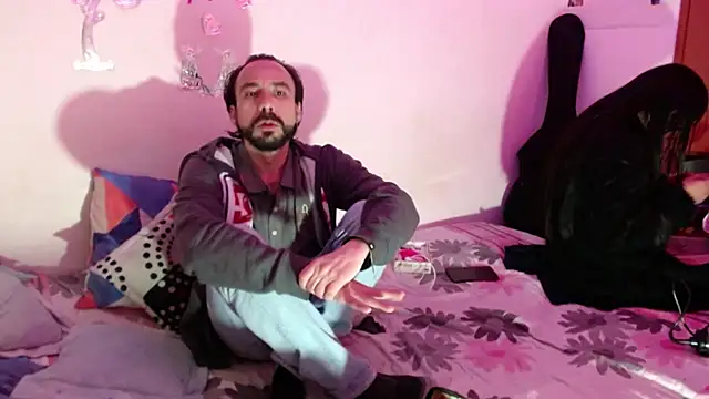 Isis Robert online show from 10-19-25, 02:12