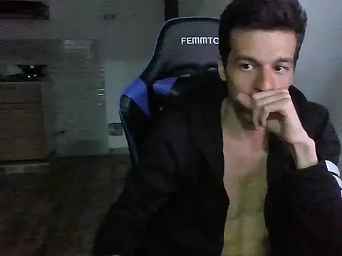 calkestis12 online show from 12-17-25, 05:13