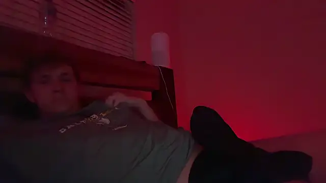 eddieeeeee1232 online show from 10-26-25, 03:45