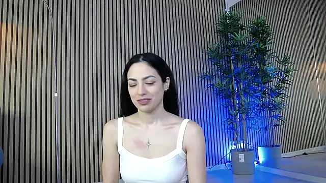 Snapshot of TheaBrown chatting on 02-18-26, 06:31 TheaBrown online show from 02-18-26, 06:31