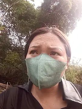 Snapshot of nat-tri chatting on 01-19-26, 05:22 nat-tri online show from 01-19-26, 05:22