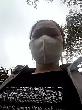 Snapshot of nat-tri chatting on 02-11-26, 01:10 nat-tri online show from 02-11-26, 01:10