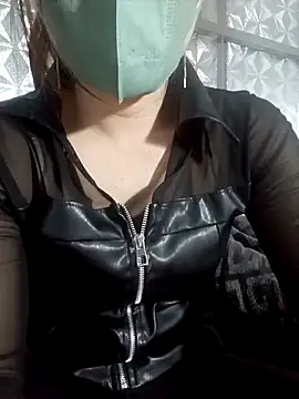 Snapshot of nat-tri chatting on 02-23-26, 11:13 nat-tri online show from 02-23-26, 11:13