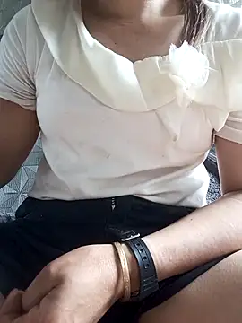 Snapshot of nat-tri chatting on 02-26-26, 04:33 nat-tri online show from 02-26-26, 04:33