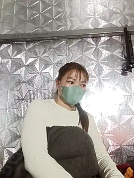 Snapshot of nat-tri chatting on 02-28-26, 12:11 nat-tri online show from 02-28-26, 12:11