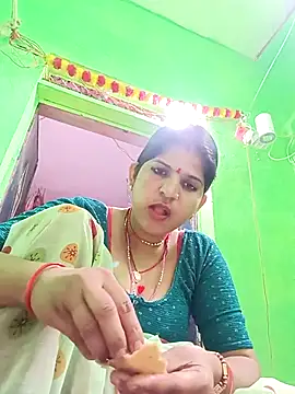 Karishma cute online show from 11-04-25, 07:07