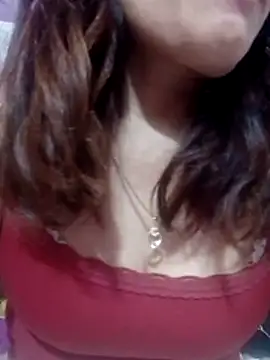 YiyinLy online show from 03-02-26, 02:36