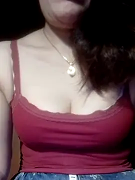 YiyinLy online show from 03-28-26, 09:58