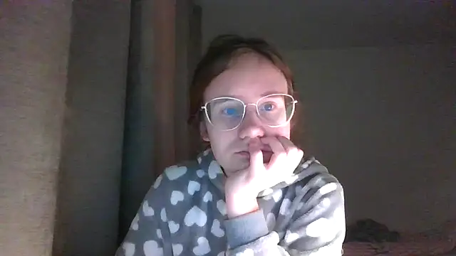 LuckySLove online show from 01-12-26, 05:07