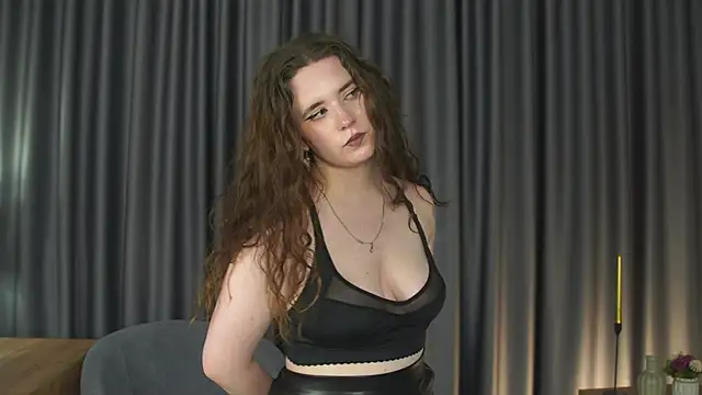 YuriFout online show from 11-11-25, 11:10