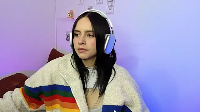 Emily Lindey online show from 02-07-26, 02:26