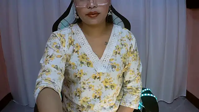 Snapshot of teri_deewani chatting on 06-18-26, 07:52 teri deewani online show from 06-18-26, 07:52