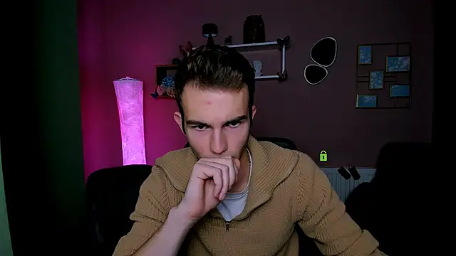 astren villo online show from 11-21-25, 08:40