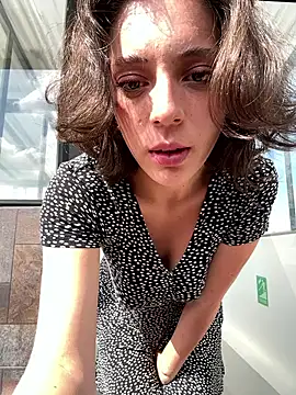 Snapshot of Ryan_ruru chatting on 02-09-26, 02:10 Ryan ruru online show from 02-09-26, 02:10