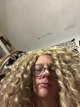 queenkelly1234 online show from 10-29-25, 03:14