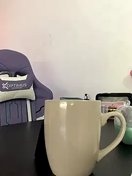 La-Gatiita-trans online show from 11-15-25, 02:24