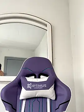 La-Gatiita-trans online show from 11-29-25, 02:09