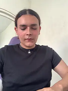 La-Gatiita-trans online show from 12-21-25, 05:42