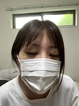 Snapshot of ichika_2_ chatting on 10-17-25, 11:40 ichika 2  online show from 10-17-25, 11:40