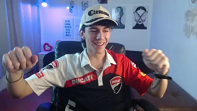 AmethystShadow17 online show from 02-05-26, 07:29