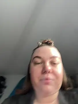 AvaHart online show from 02-20-26, 01:11