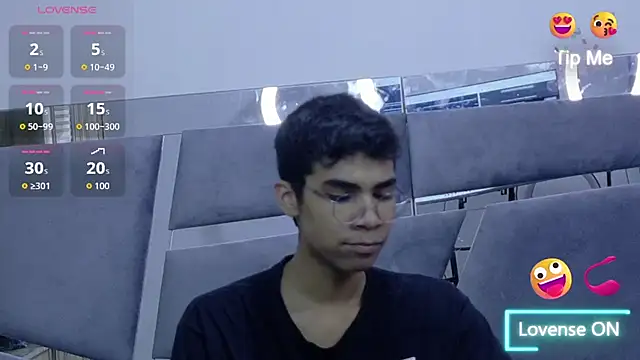 Desire4Duo online show from 11-20-25, 01:33