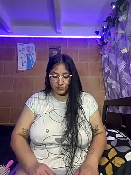 kassandra luxury online show from 10-27-25, 04:27